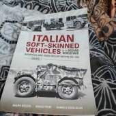 kniha Italian soft-skinned vehicles, Helion and Company 2023