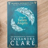 kniha City of Fallen Angels THe Mortal Instruments: Four, Walker Books 2015