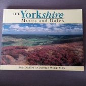 kniha Yorkshire Moors And Dales, Weidenfeld and Nicolson  1991