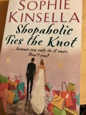 kniha Shopaholic ties the knot, Black Swan 2020