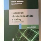 kniha Hodnocení ohroženého dítěte a rodiny v kontextu plánování péče , Portál 2014