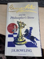 kniha Harry Potter nad the Philosopher’s Stone , Bloomsbury 2010