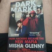 kniha Dark Market How hackers became the new mafia, Vintage Books 2011